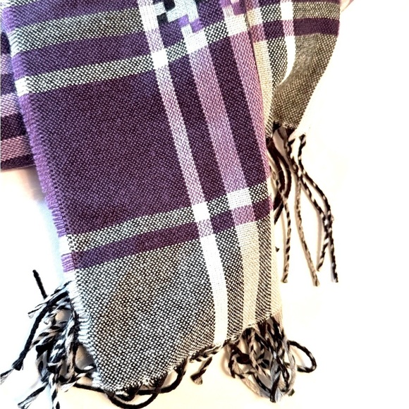 🧣Exquisite Vintage ROOTS Purple, Black and Grey Scarf or Wrap - Picture 13 of 13